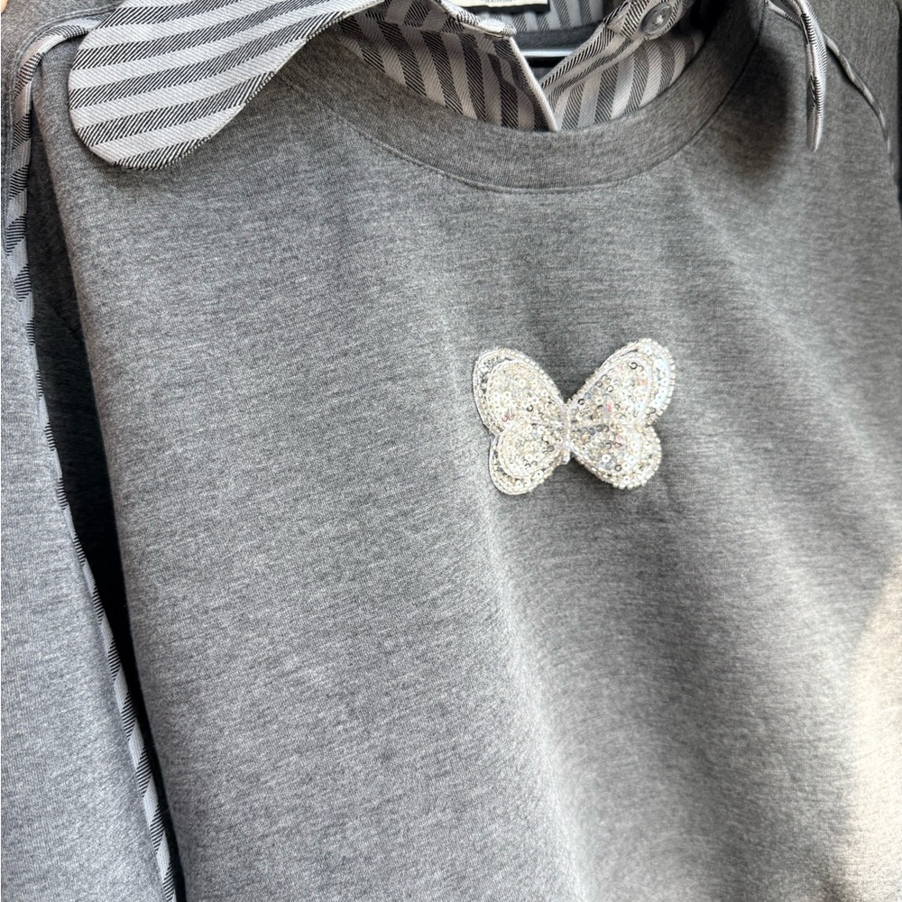 Sweatshirt Top - Picture 2 of 2